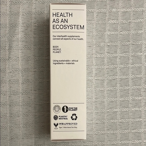 The Nue Co Skin Filter Serum - Picture 3 of 4